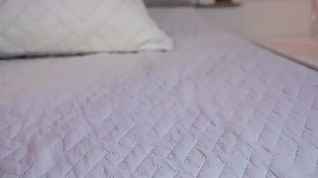 ambar rosse25 online show from March 18, 2026, 11:35 am