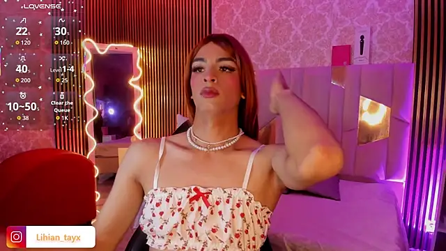 LIHIAN TAY online show from October 11, 2025, 3:29 am