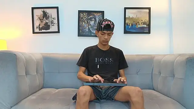 PRETTY SEX1 online show from January 19, 2026, 1:26 pm