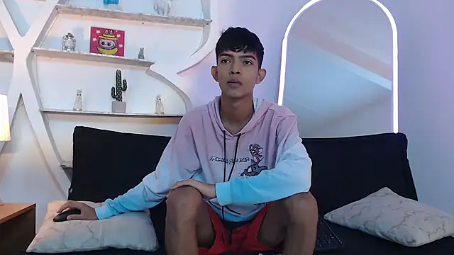 PRETTY SEX1 online show from October 1, 2025, 1:15 pm