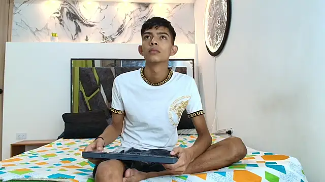 PRETTY SEX1 online show from September 10, 2025, 7:07 am