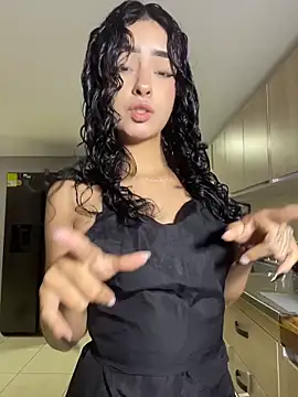 RosseMelody online show from June 16, 2026, 2:44 am