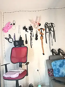 angierot2025 online show from December 3, 2025, 12:55 am