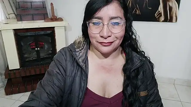 Snapshot of Grace_mature_milf chatting on March 4, 2026, 11:40 am Grace mature milf online show from March 4, 2026, 11:40 am