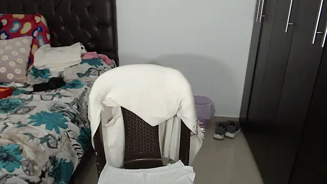 Snapshot of Grace_mature_milf chatting on March 16, 2026, 10:34 pm Grace mature milf online show from March 16, 2026, 10:34 pm