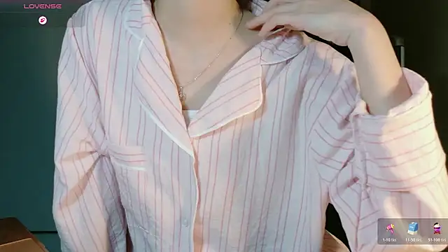 Ryeon 99 online show from March 13, 2026, 2:11 pm