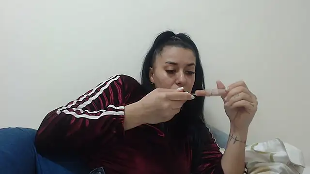 Maryem637048 online show from February 6, 2026, 2:24 pm