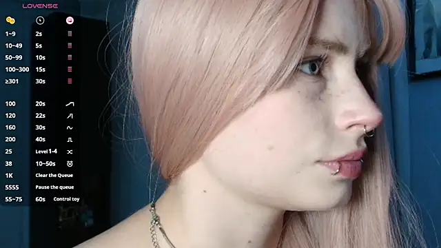 PieraMarch online show from October 9, 2025, 6:52 pm