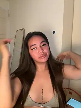 urasianlady online show from November 7, 2025, 5:50 pm