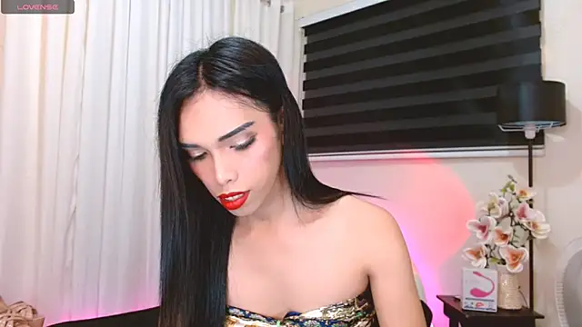 Snapshot of angelaxmonroe chatting on November 18, 2025, 5:05 pm angelaxmonroe online show from November 18, 2025, 5:05 pm