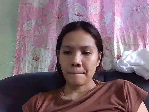 sweetcherry23 online show from October 5, 2025, 6:26 am