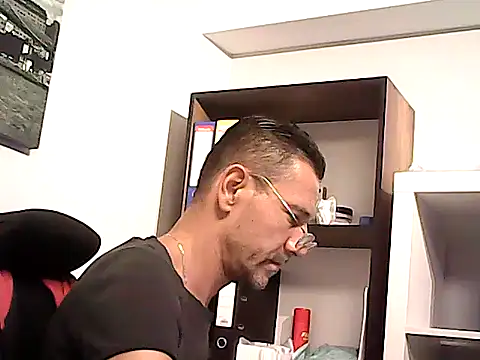 mastercharisma35 online show from July 14, 2026, 1:06 pm