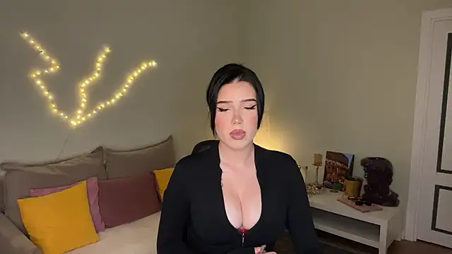 mistress of hearts online show from July 16, 2026, 2:03 pm