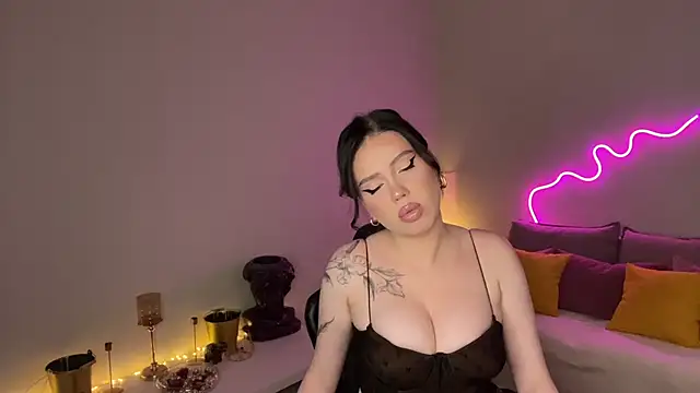 mistress of hearts online show from May 25, 2026, 7:12 pm