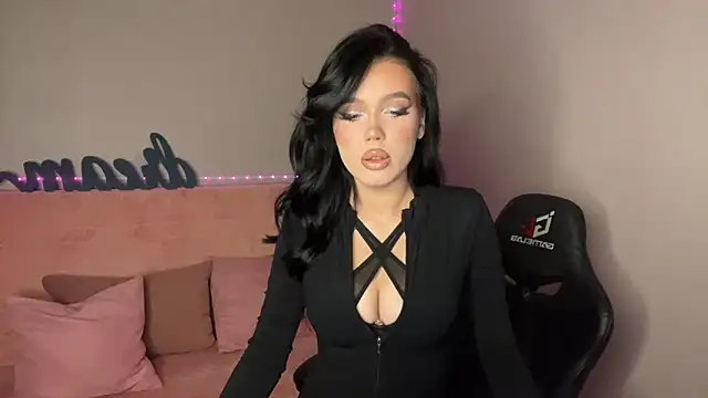 mistress of hearts online show from October 24, 2025, 7:13 pm