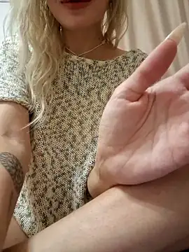 KateMonroe online show from October 13, 2025, 9:16 pm