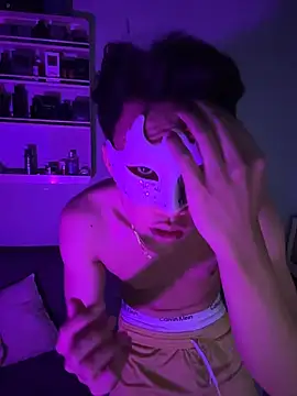 boyhigh1997 online show from July 22, 2026, 9:11 am