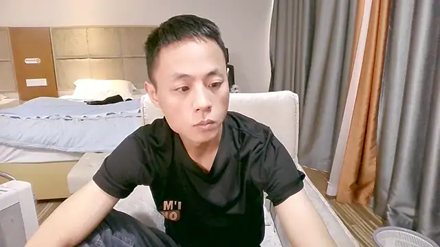 Tsia-Die online show from November 2, 2025, 5:45 am