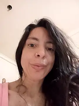 chicalunar24 online show from February 5, 2026, 5:20 pm