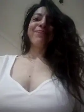 chicalunar24 online show from June 20, 2026, 3:39 pm