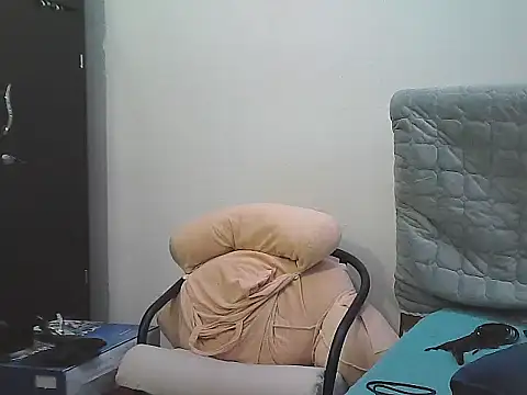 morenocabro10 online show from November 9, 2025, 7:07 pm