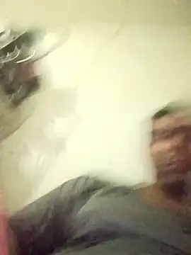 Snapshot of morenocabro10 chatting on March 19, 2026, 4:12 am morenocabro10 online show from March 19, 2026, 4:12 am