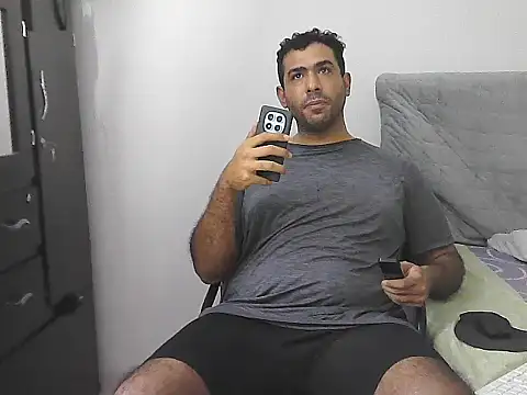 morenocabro10 online show from May 3, 2026, 7:06 pm