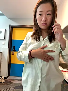 maomao 520 online show from October 12, 2025, 12:23 am