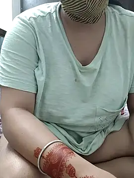 sweetpj online show from October 19, 2025, 7:49 pm