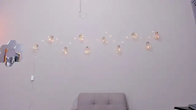 alianim online show from March 19, 2026, 7:25 pm