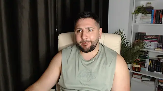 Snapshot of Gold_Alpha_Boy chatting on June 5, 2026, 6:52 am Gold Alpha Boy online show from June 5, 2026, 6:52 am