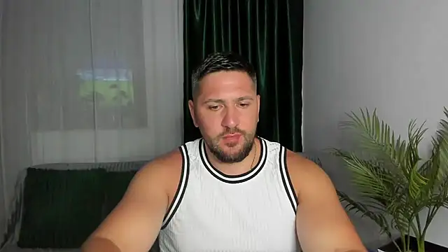 Snapshot of Gold_Alpha_Boy chatting on July 18, 2026, 7:44 pm Gold Alpha Boy online show from July 18, 2026, 7:44 pm