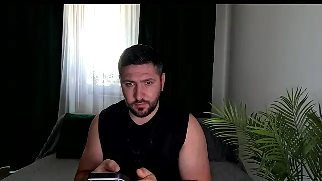 Snapshot of Gold_Alpha_Boy chatting on June 11, 2026, 5:26 am Gold Alpha Boy online show from June 11, 2026, 5:26 am
