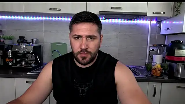Snapshot of Gold_Alpha_Boy chatting on June 18, 2026, 2:00 pm Gold Alpha Boy online show from June 18, 2026, 2:00 pm