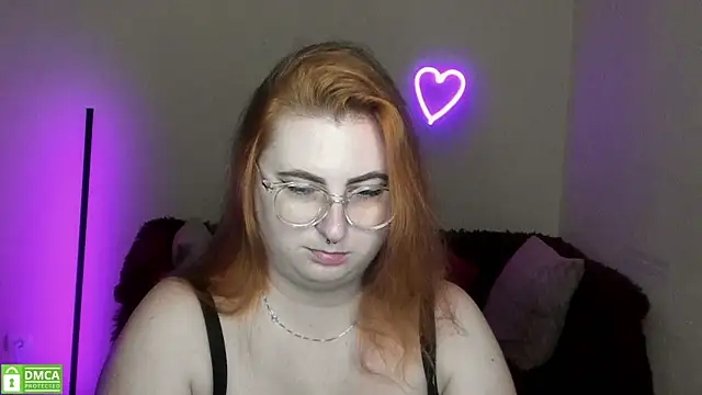 Alicia love00 online show from September 18, 2025, 5:32 am