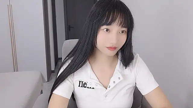 Lisa-3333 online show from September 15, 2025, 3:12 pm