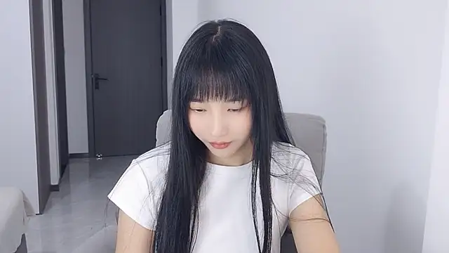 Lisa-3333 online show from September 17, 2025, 1:46 pm