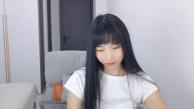 Lisa-3333 online show from September 23, 2025, 2:13 pm