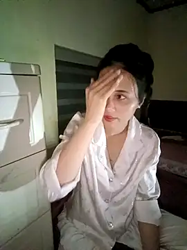 Jun-Mzzz online show from September 27, 2025, 3:29 pm