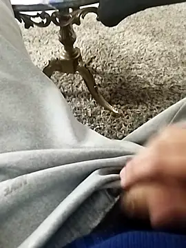 idhem   31 online show from February 18, 2026, 4:25 pm