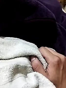 idhem   31 online show from February 9, 2026, 11:58 pm