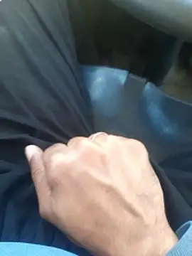 randheerthakur  online show from January 17, 2026, 8:40 am