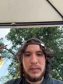 Snapshot of Luxx_14 chatting on November 20, 2025, 10:09 pm Luxx 14 online show from November 20, 2025, 10:09 pm