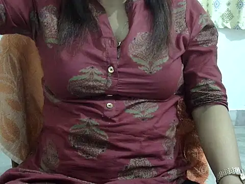 CHAMELI4747 online show from February 4, 2026, 10:21 am