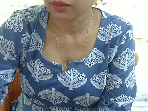 CHAMELI4747 online show from June 13, 2026, 8:34 am
