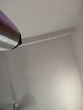 luv johrrra online show from October 16, 2025, 6:49 pm