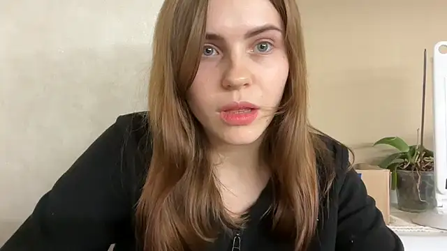 Delilah Leila online show from December 4, 2025, 10:09 pm