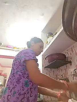 ISHANI-SINGH online show from November 11, 2025, 3:01 am