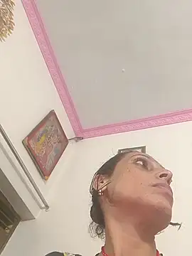 ISHANI-SINGH online show from December 3, 2025, 5:01 pm