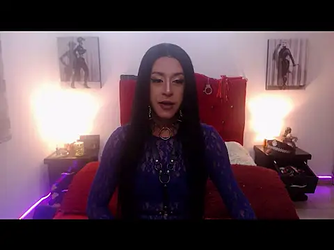 CharlotteBrooks online show from June 11, 2026, 8:17 pm